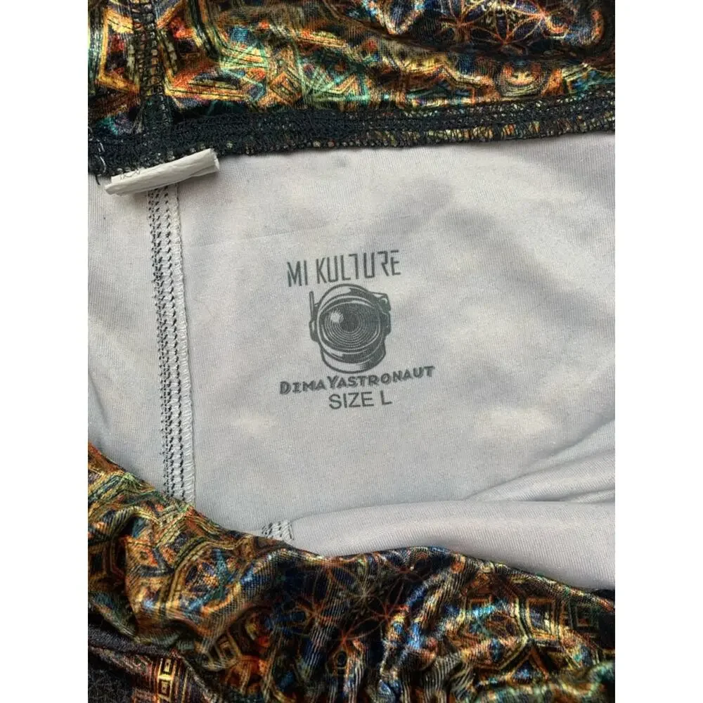 Mi Kulture size large festival High-Waist Metallic Geo Print Shorts Black Gold r